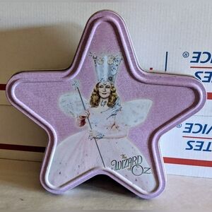 Wizard of Oz Star Shaped tin Showcasing Glinda